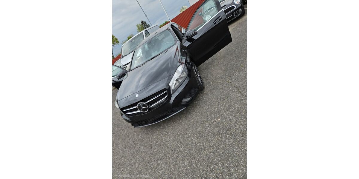 Mercedes-Benz A 180 103.000 km 10.900 &euro; Mannheim 68305
