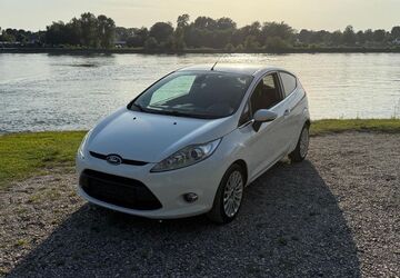Ford Fiesta 163.000 km 2.400 &euro; Philippsburg 76661