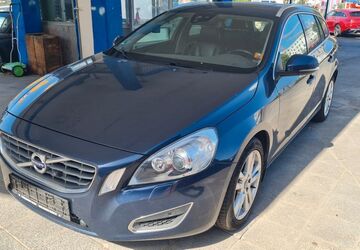 Volvo V60 144.000 km 10.900 &euro; Heidelberg 69115