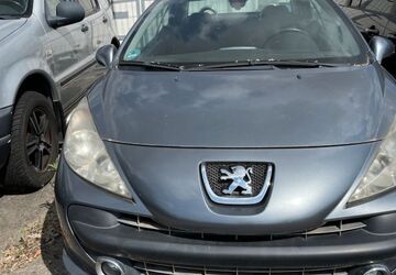 Peugeot 207 149.000 km 999 &euro; Römerberg 67354