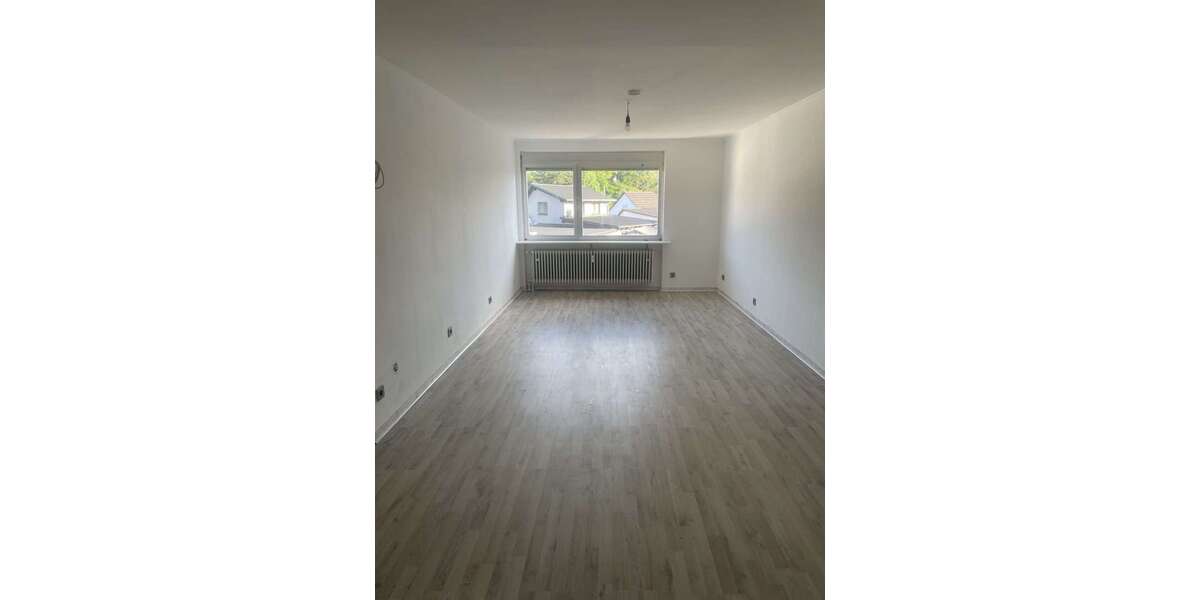 Etagenwohnung Ludwigshafen am Rhein - 2 Zimmer, 64 m&sup2;, 630&euro; | Angebot:25326836