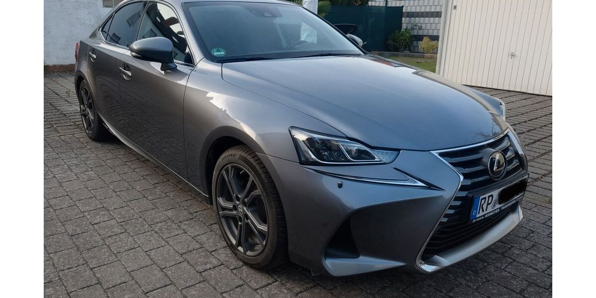 Lexus IS 300 89.000 km 29.999 &euro; Speyer 67346
