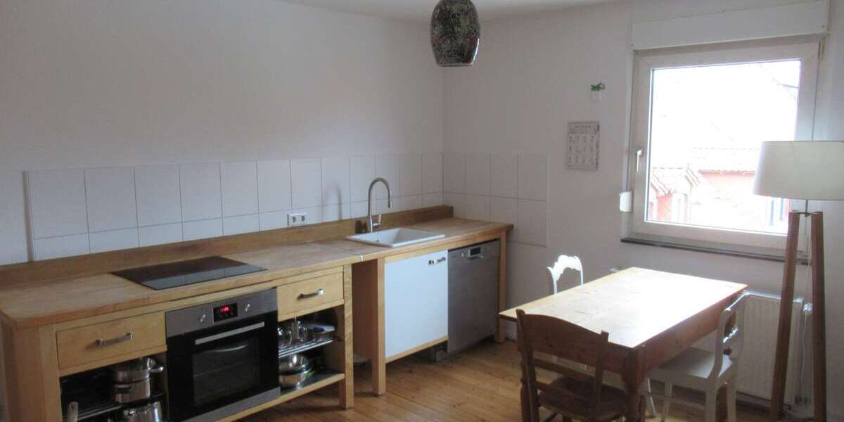 Etagenwohnung Mannheim Neckarstadt-Ost - 3 Zimmer, 90 m&sup2;, 1.200&euro; | Angebot:27188803