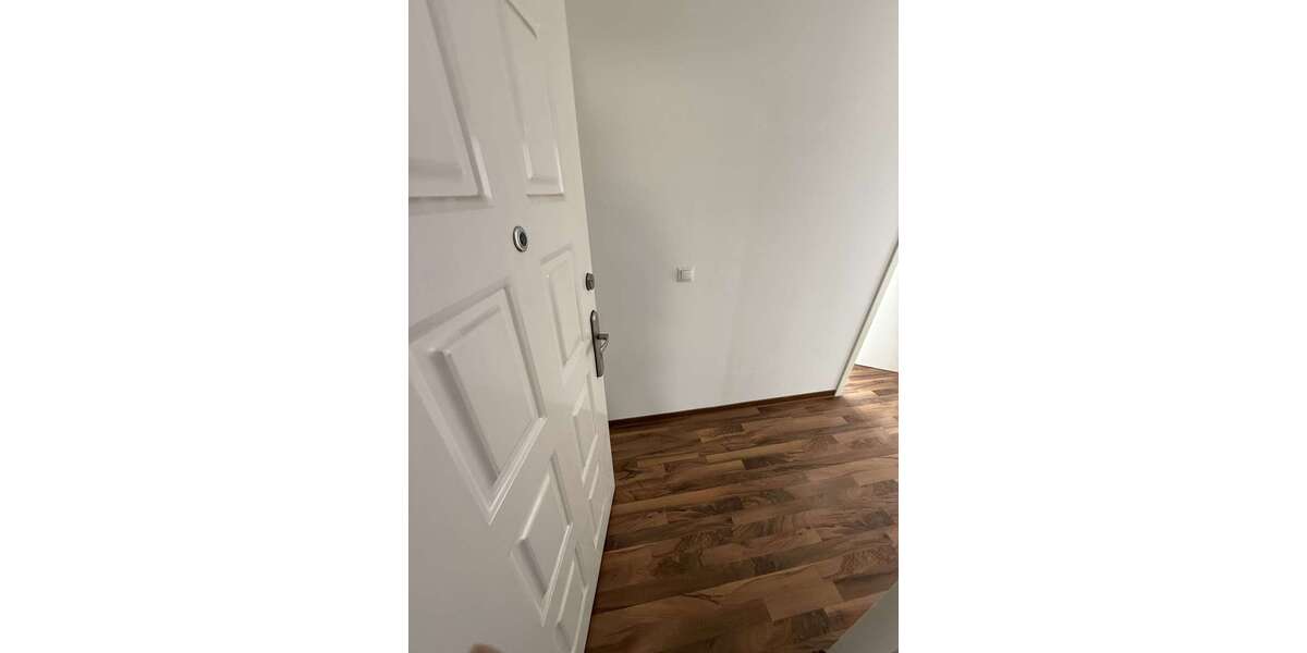 Etagenwohnung Ludwigshafen am Rhein Mitte - 2 Zimmer, 73 m&sup2;, 876&euro; | Angebot:26567579