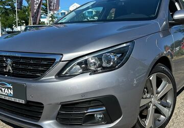 Peugeot 308 81.000 km 13.990 &euro; Mannheim 68309