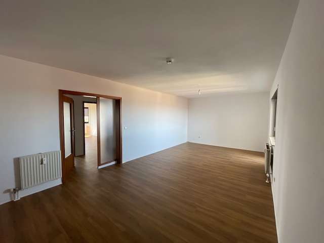 Etagenwohnung Frankenthal - 4 Zimmer, 105 m&sup2;, 953&euro; | Angebot:27126060