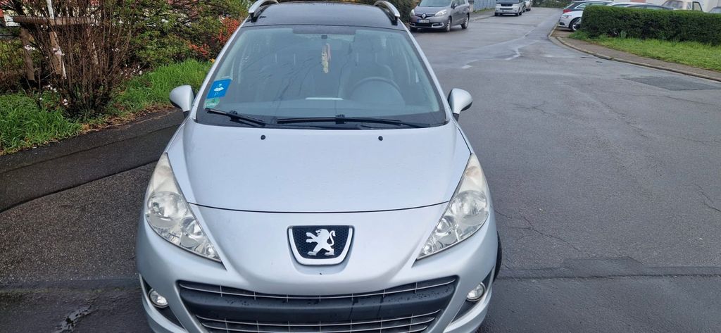 Peugeot 207 120.000 km 1.150 &euro; Lampertheim 68623