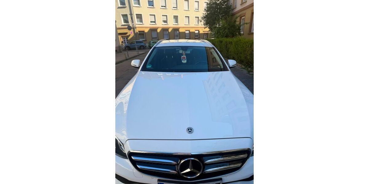 Mercedes-Benz E 220 92.500 km 24.500 &euro; Heidelberg 69121